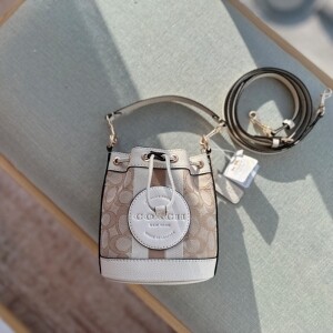 코치 Coach 미니 뎀프시 버킷 백 C8322