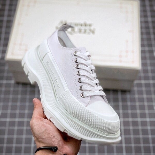 위핑,알렉산더맥퀸 Alexander McQueen 키높이 캔버스화 흰색