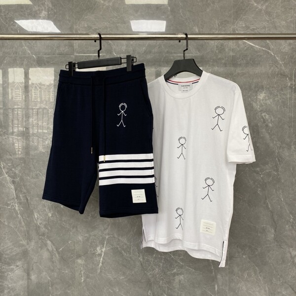 위핑,톰 브라운 Thom Browne 성냥꾼 패턴 커플용 반팔+반바지 세트