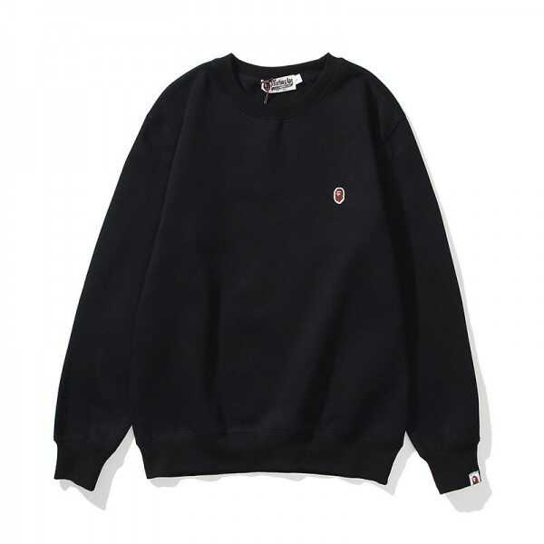 위핑,베이프 BAPE 클래식 자수 라운드 맨투맨 블랙