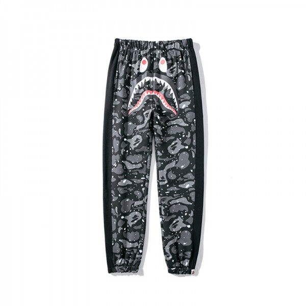 위핑,베이프 BAPE 상어 머리 밤하늘 별바지 블랙