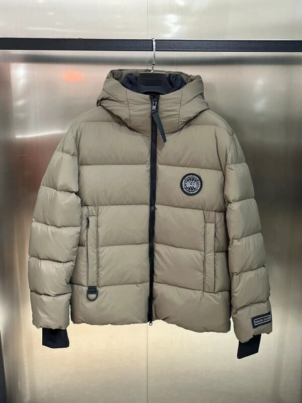 위핑,캐나다구스 Canada Goose 남자 바람막이 패딩 점퍼 코트