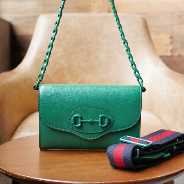 위핑,구찌 GUCCI Horsebit 홀스빗 디자인 플랩 그린 체인 봉투 숄더백  724713 20*12*5.5cm