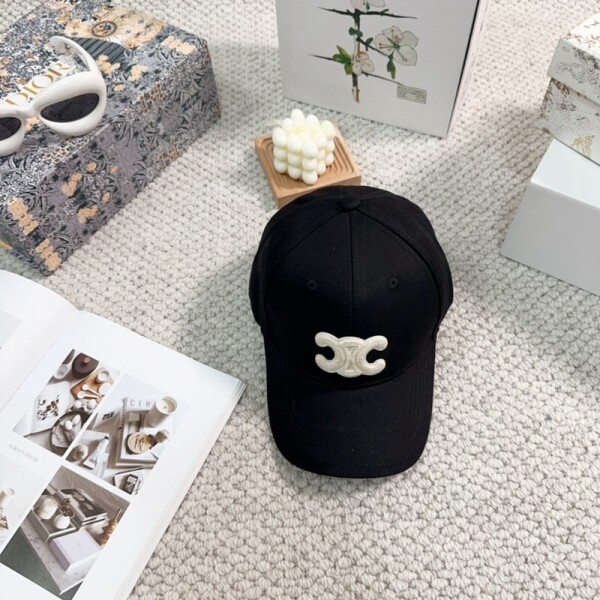 위핑,셀린느 CELINE  클래식 로고 심플 스냅백
