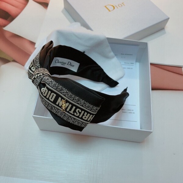 위핑,디올 DIOR  클래식 로고 프린트 리본 머리띠