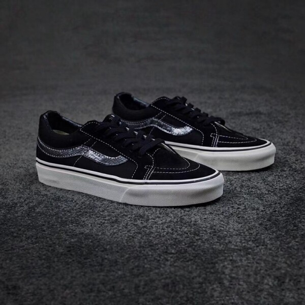 위핑,반스  vans 뱀피 무늬 통굽 스니커즈