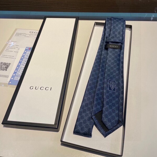 위핑,구찌 GUCCI  GG 자카드 로고 남성 넥타이