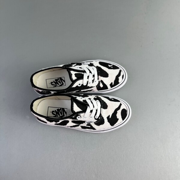 위핑,반스  vans 안나하임 젖소무늬 코듀로이 흑백 젖소 슬립온