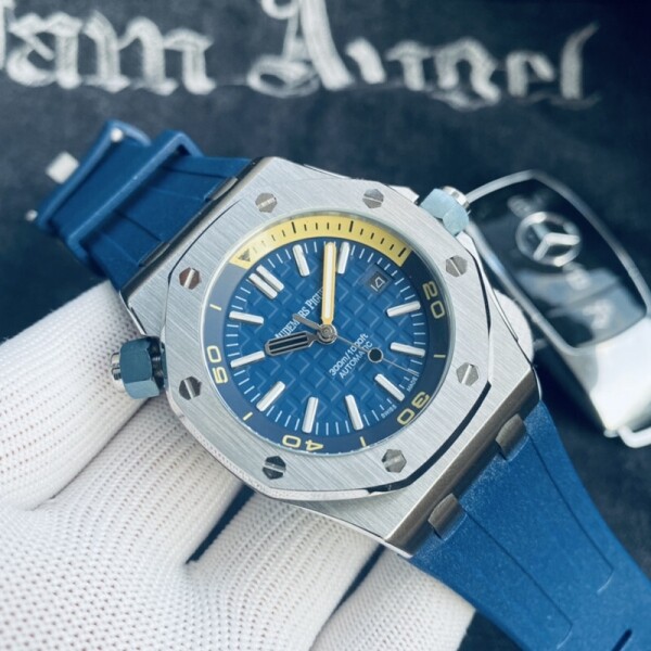 위핑,오데마피게 Audemars Piguet  로얄 오크 오크 컬렉션 스타일리쉬한 남성용 시계
