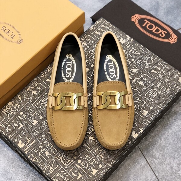 에이프,토즈 TODS 클래식 로퍼 여성화  스크럽 워싱 소가죽 속살구