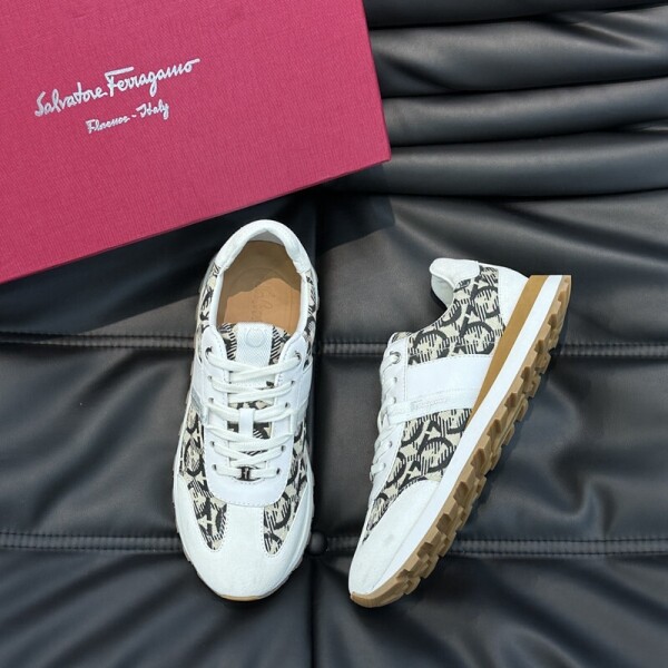 위핑,페라가모 Ferragamo 남성 클래식 스니커즈