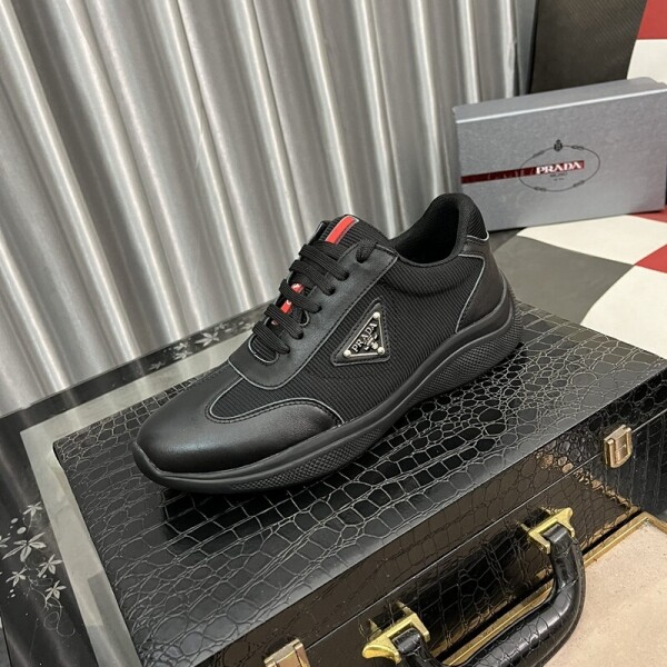 블링크,프라다 PRADA 남성 클래식 스니커즈