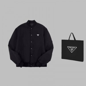 프라다 PRADA 클래식 삼각 패딩 항공 점퍼 커플 코트