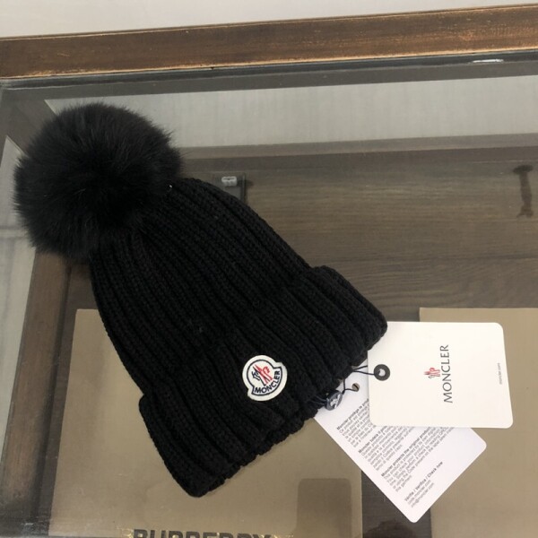 에이프,몽클레어 MONCLER 클래식한 로고와 모직 방울 패션 비니