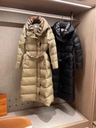 버버리 BURBERRY 후드 넥 패치 빈티지 체크 롱 패딩 살구