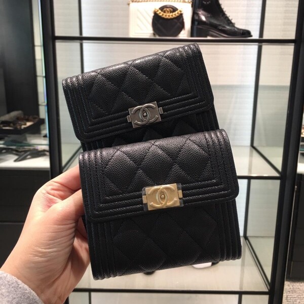 위핑,샤넬 Chanel 보이 반지갑 캐비어 블랙 빈티지 은장 A80734 11.5x10.5x2.5CM