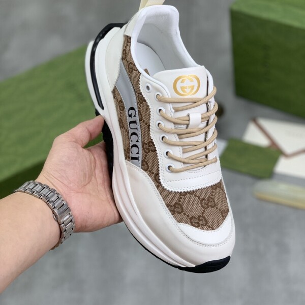 위핑,구찌 GUCCI 아빠 신발 캐주얼 패션 화이트 코디