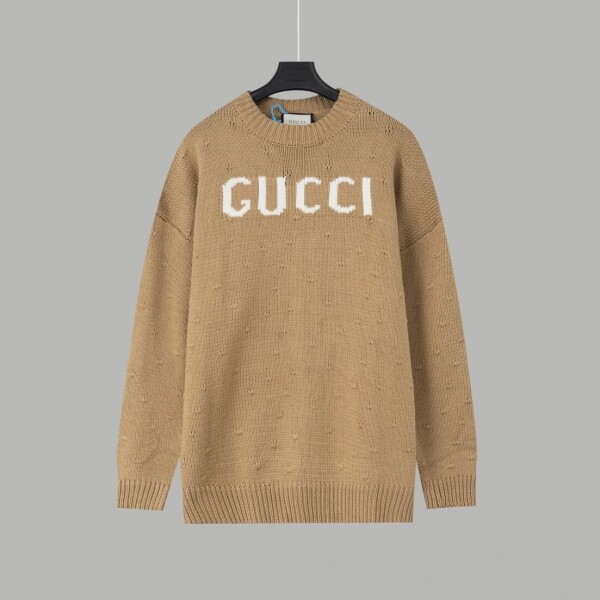 위핑,구찌 Gucci 신상 대미지 브로치 레터링 남여공용 긴팔 니트