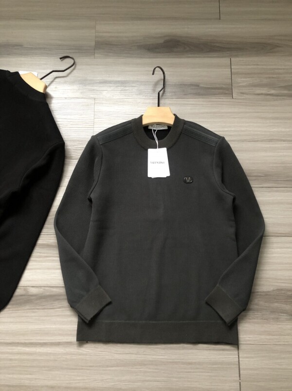 위핑,발렌티노 Valentino 클래식 브이 로고 남성 비즈니스 캐주얼 기모 맨투맨