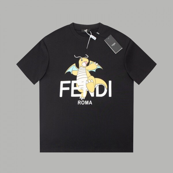 위핑,펜디 FENDI 유니온 포켓몬 로고 프린트 반팔 티 남녀 공용