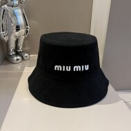 미우미우 MIU MIU 로고 자수 심플 캐주얼 버킷햇 남녀공용