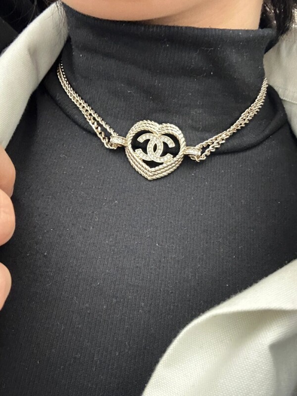위핑,샤넬 CHANEL 스타일리시한 디자인 목걸이