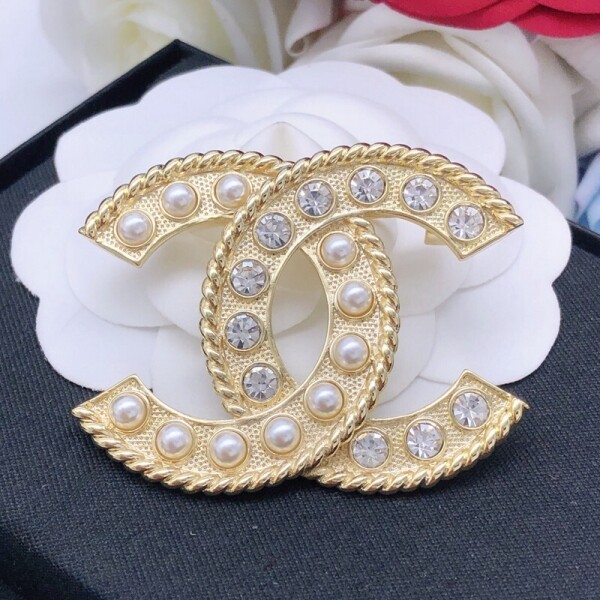 위핑,샤넬 CHANEL 클래식 더블 C 콤비 브로치