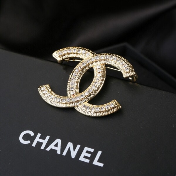 위핑,샤넬 CHANEL 모던 심플 디자인 브로치