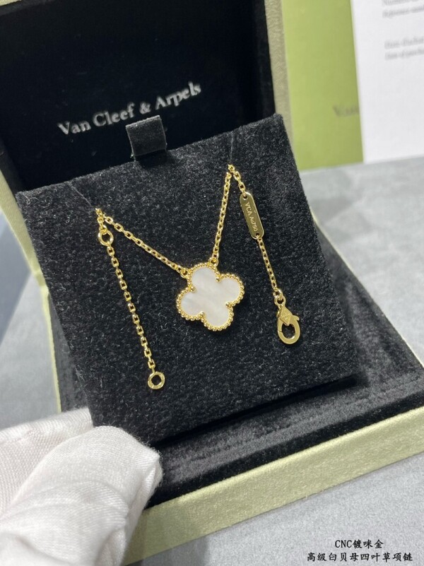 위핑,반클리프 아펠 VanCleef&Arpels 클래식 클로버 스타일리쉬 목걸이