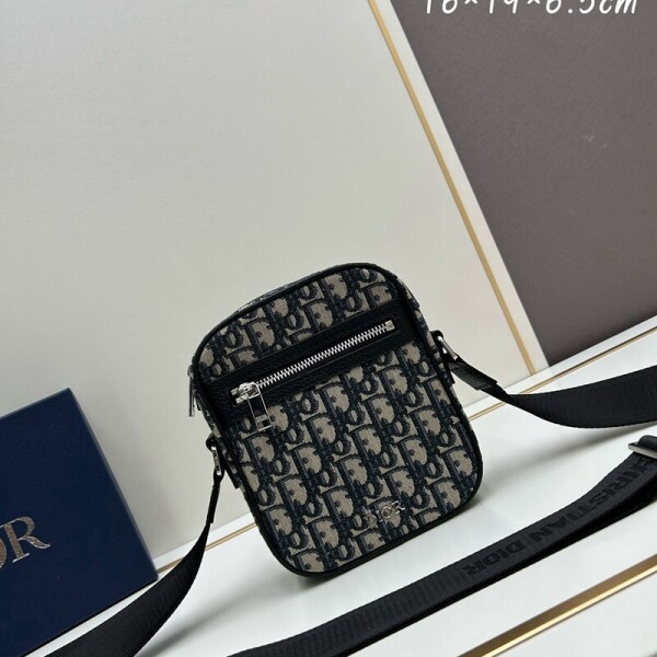 블링크,디올 DIOR 모던 프린트 메신저백 크로스백 16x19x6.5cm