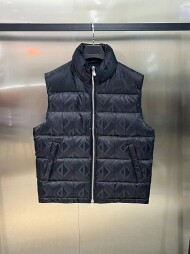 디올 DIOR 클래식 트라이앵글 암브러쉬 차이나 패딩 베스트 남녀공용