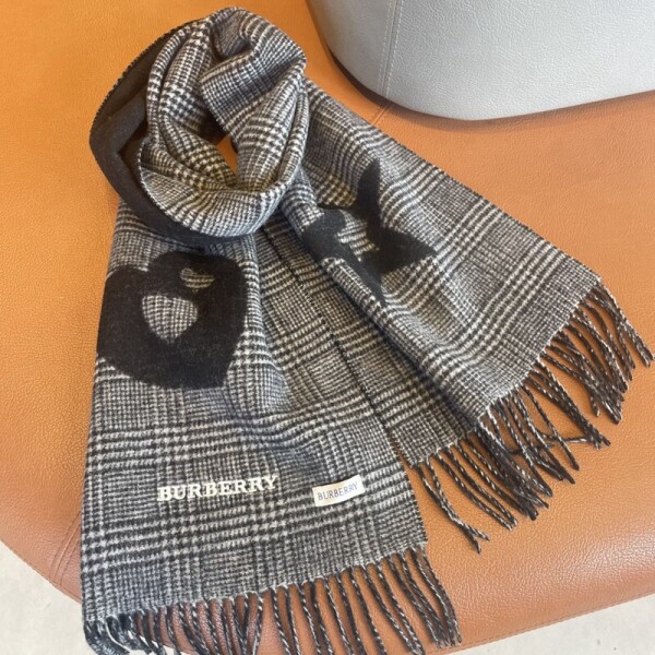 위핑,버버리 BURBERRY 로고 자수 모던한 디자인 빈티지 캐주얼 머플러 30*180cm