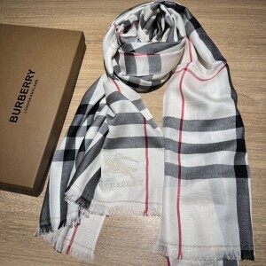 버버리 BURBERRY 클래식 로고 자수 체크 패턴 캐주얼 머플러 70*200cm