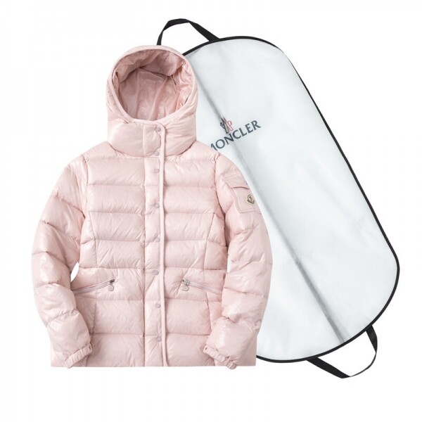 블링크,몽클레르 MONCLER 로고 스타일리쉬 캐주얼 어디에나 잘 어울리는 패딩 코트