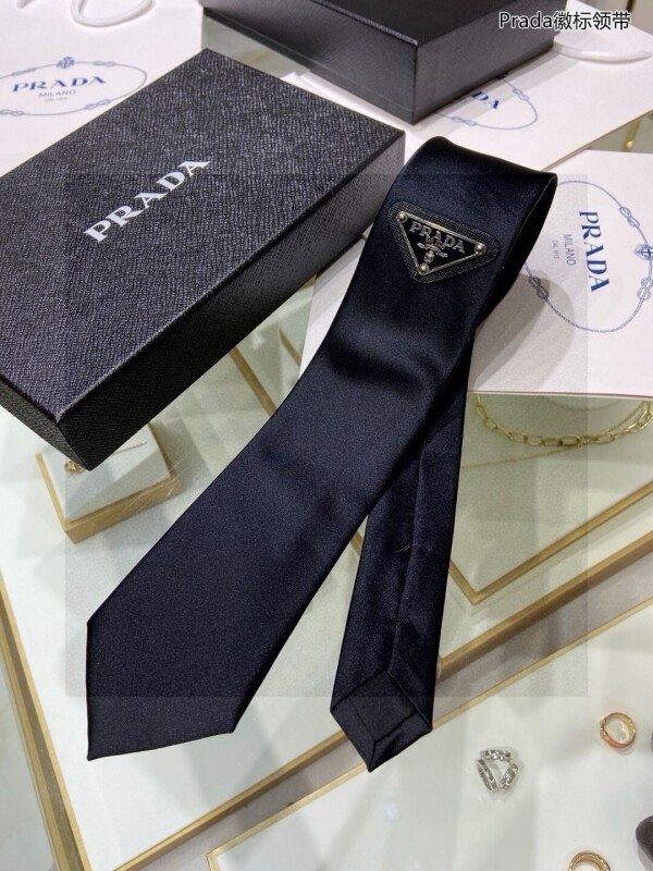 블링크,프라다 PRADA 모던 클래식 디자인 비즈니스 캐주얼 넥타이
