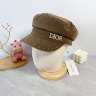 디올 DIOR 로고 장식 패션 트렌드 빈티지 디자인 베레모