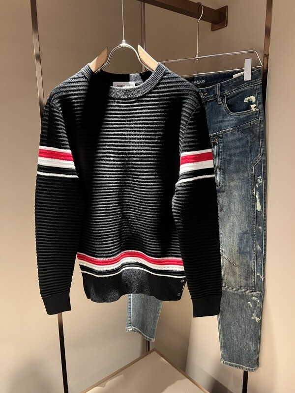 위핑,톰브라운 Thom Browne 클래식 모던 캐주얼 니트 스웨터 남녀공용