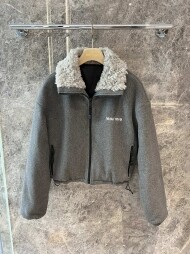 미우미우 MIU MIU 로고 트렌디 빈티지 램스울 코트