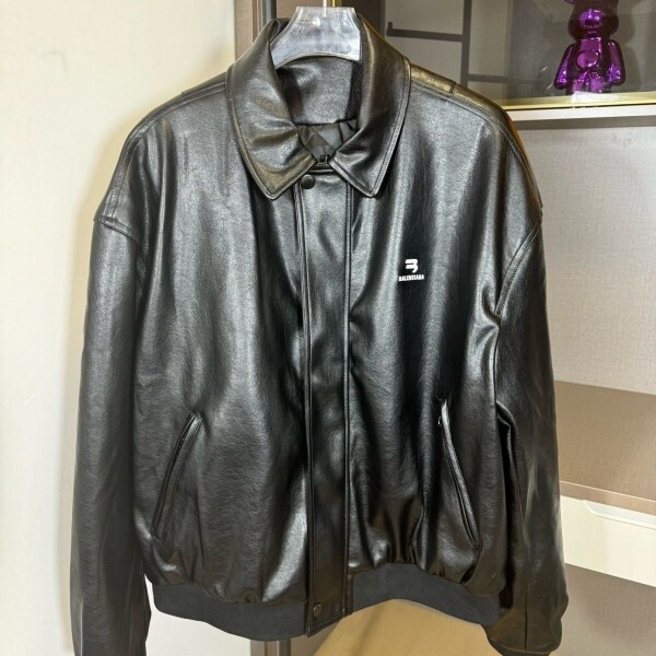 위핑,발렌시아가 BALENCIAGA 로고 자수 중공 패치 가죽 후드 코트 남여공용