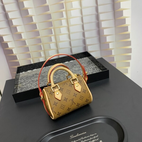 블링크,루이비통 louis vuitton 로고 패셔너블 미니 베개 가방 홀더 키링
