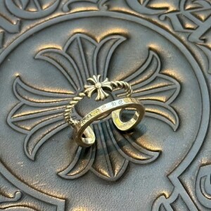 크롬하츠 Chrome Hearts 로고 앤티크 디자인 느낌 반지