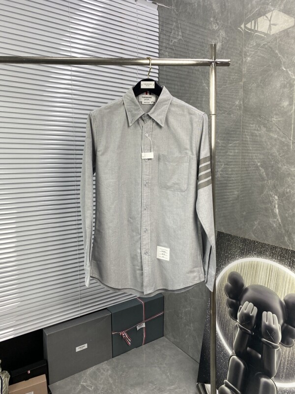 블링크,톰브라운 Thom Browne 모던 클래식 디자인 캐주얼 셔츠