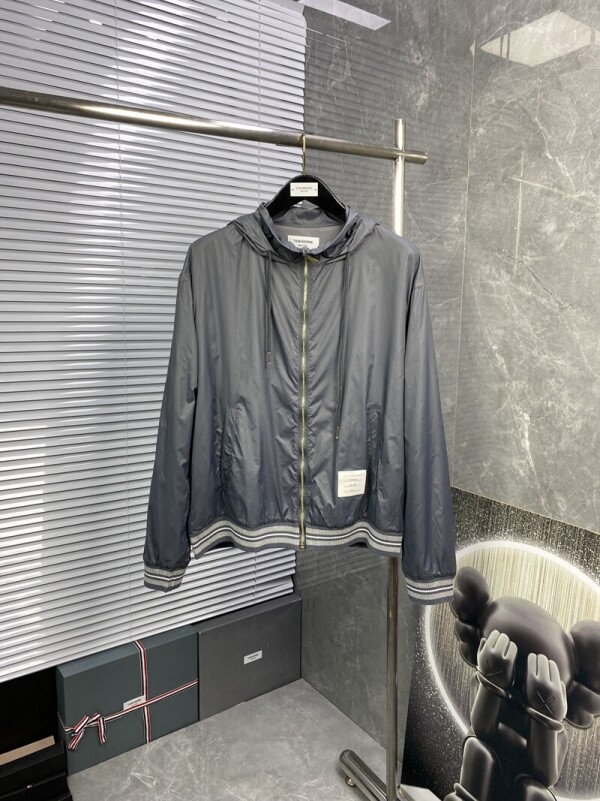 블링크,톰브라운 Thom Browne 모던 클래식 캐주얼 후드 점퍼