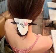 프라다 PRADA 삼각 로고 구미 프렌치 빈티지 시크 양가죽 비녀 머리 장식