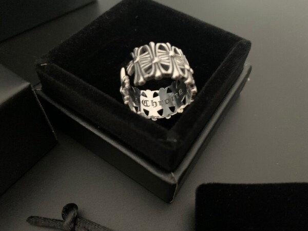 블링크,크롬하츠 Chrome Hearts 로고 앤티크 디자인 느낌 반지
