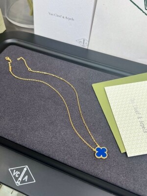 반클리프 아펠 VanCleef&Arpels 클래식 싱글 클로버 목걸이
