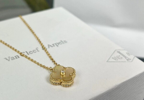 위핑,반클리프 아펠 VanCleef&Arpels 클래식 싱글 클로버 목걸이