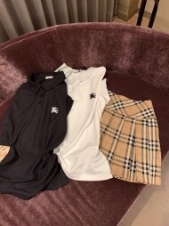 버버리 BURBERRY 자수폴로넥여성반팔티셔츠클래식체크플리츠세트