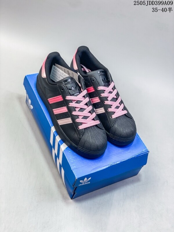 위핑,아디다스 Adidas 클래식하고 다재다능한 캐주얼 운동화