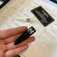 샤넬 CHANEL 로고 스타일리쉬 클래식 올매치 헤어핀